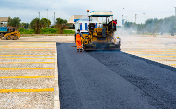 Best Driveway Pressure Washing  in Belle Plaine, KS